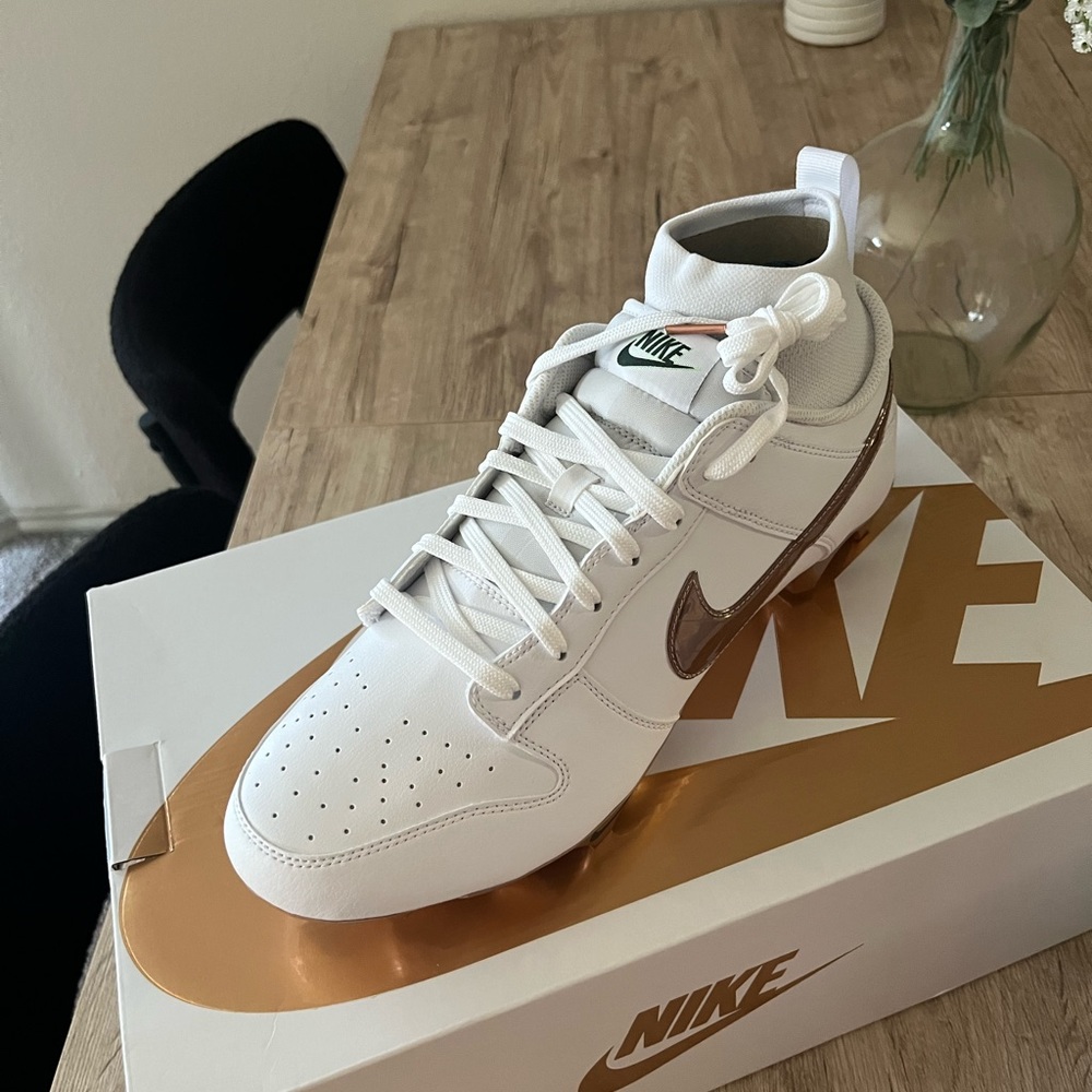 Nike Vapor Edge Dunk Cleats